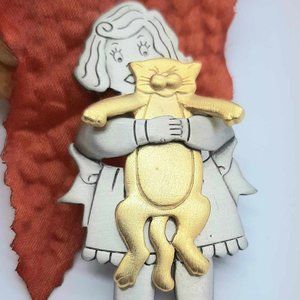 Vintage JJ Jonette Jewelry Girl holding cat Brooch Pin-moveable